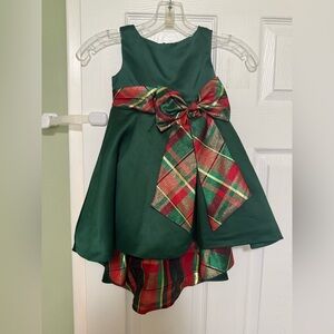 NWOT- Toddler Green Holiday Plaid Bow Dress
